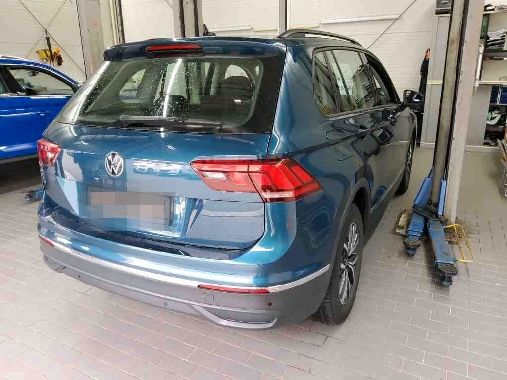 Volkswagen Tiguan Life2.0TDI DSG LED Navi SHZ ACC AHK foto 2