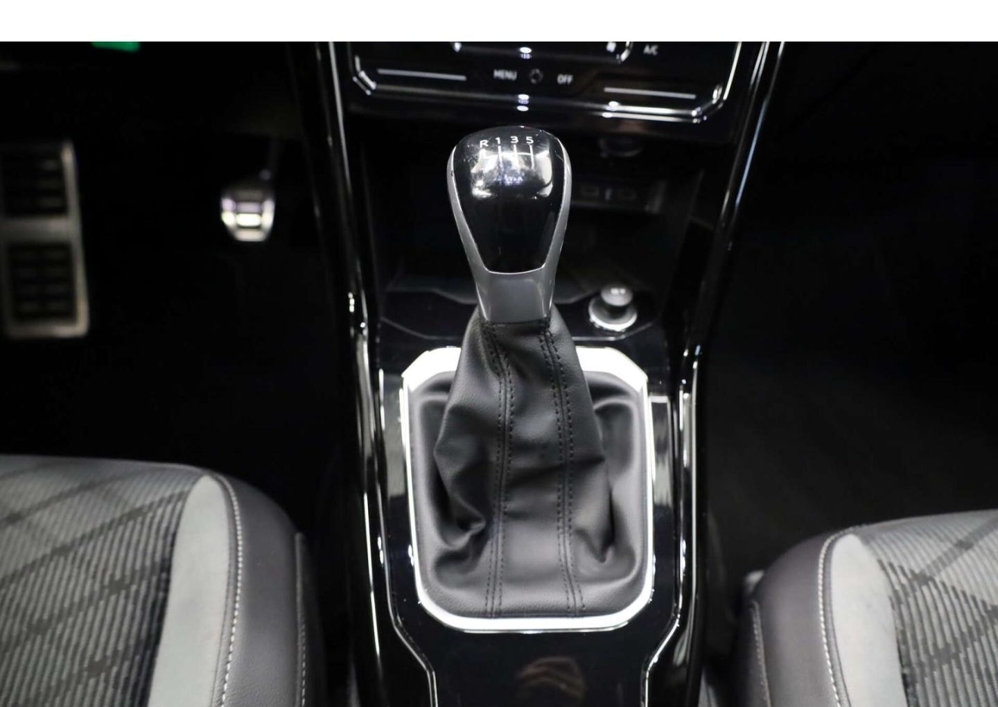 Volkswagen T-Roc 1.0 TSI R-Line 6-Gg. LED/RFK/SH/ACC/SH foto 13