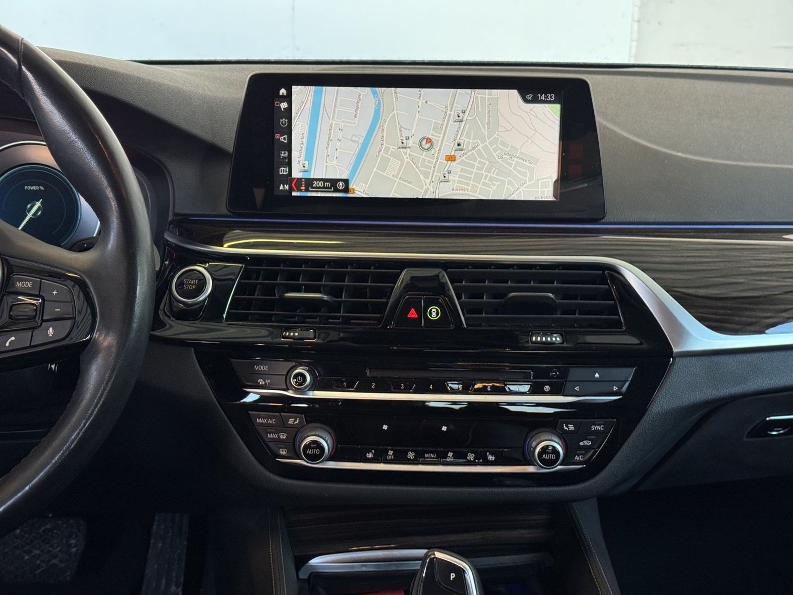 BMW 530e Lim. Luxury Line NaviProf.HUD.ACC.LED.ParkA foto 6