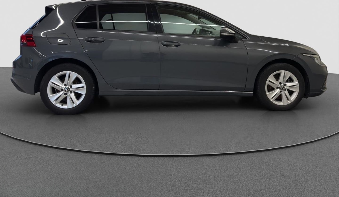 Volkswagen Golf 8 1.5 TSI Life STANDH AHK KAMERA LED foto 9