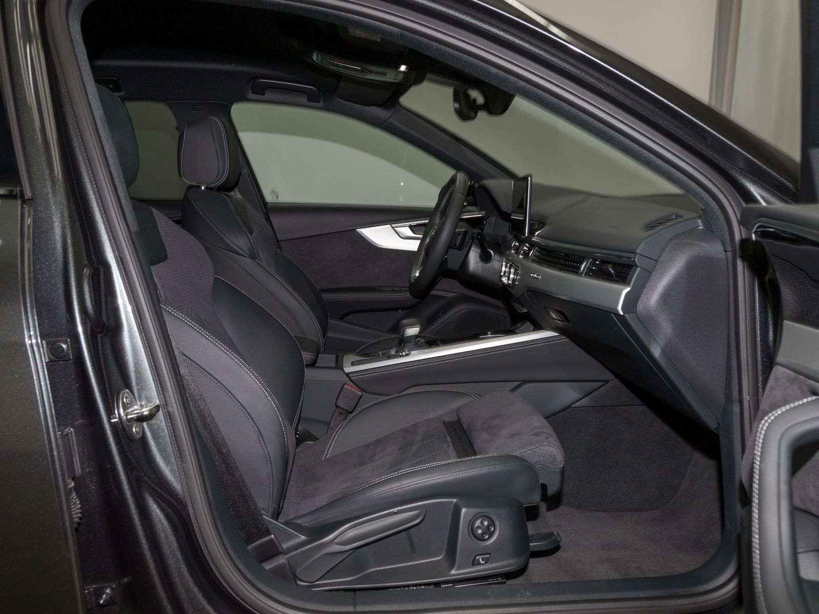 Audi A4 Avant 40 TFSI Q 2x S LINE MATRIX AHK LM19 foto 4