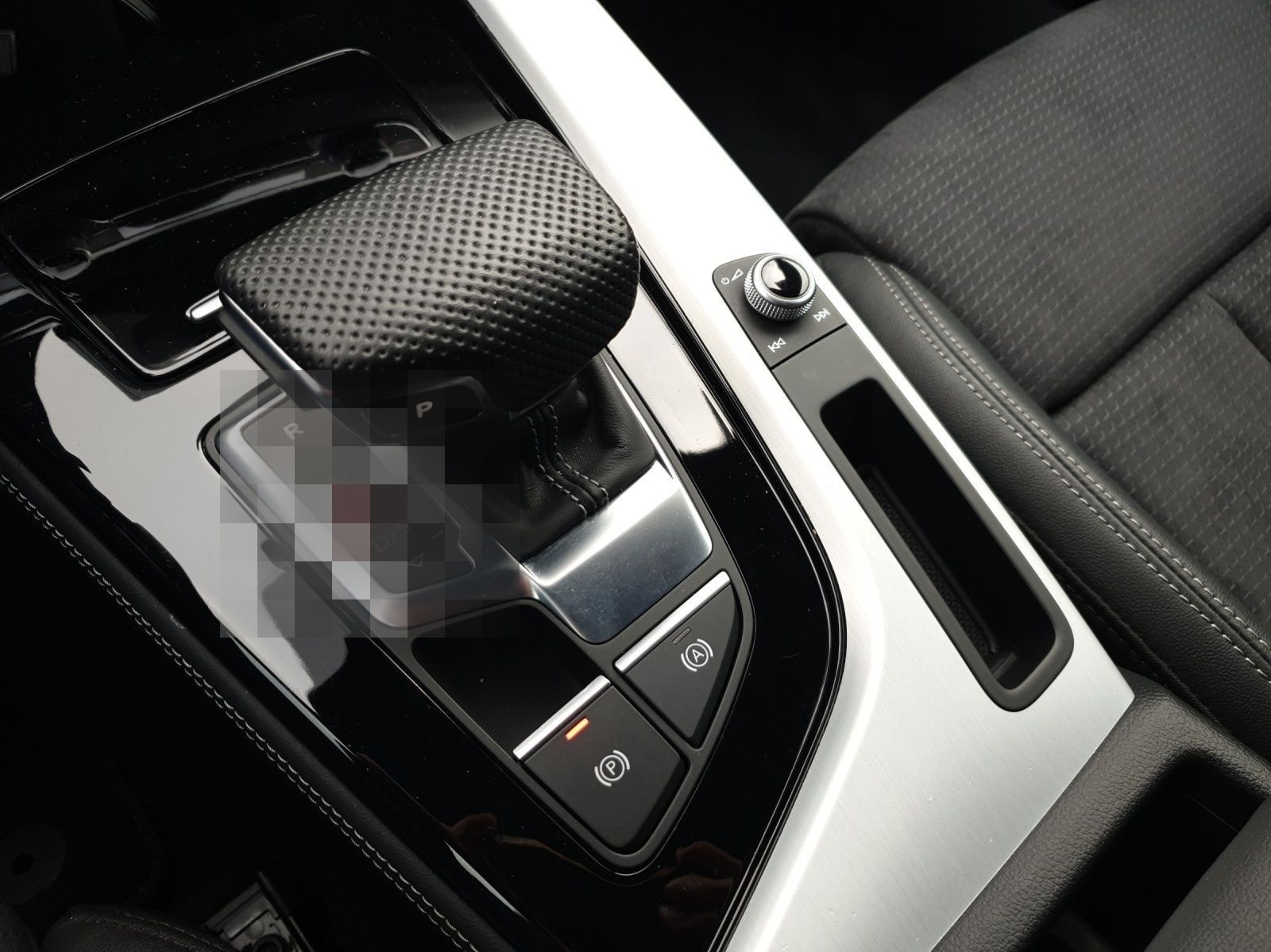 Audi A4 Avant 40 TFSI Q 2x S LINE LM19 MATRIX AHK NAV foto 11