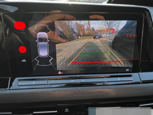 Volkswagen Golf VIII 2.0 TSI DSG GTI Clubsport Navi Pano Ka foto 16