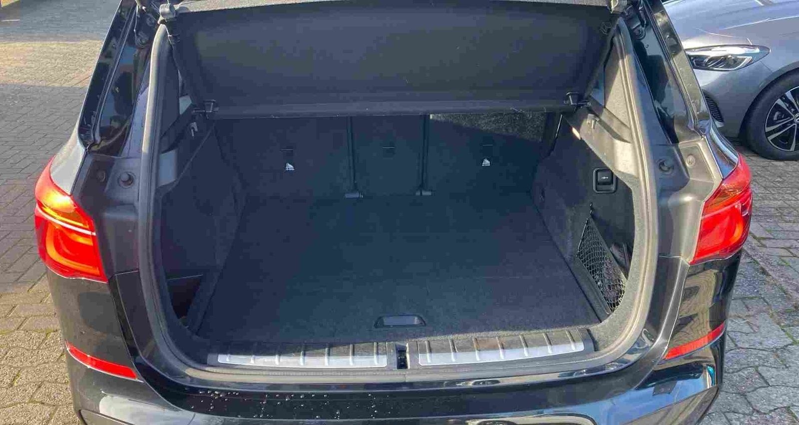 BMW X1 sDrive20i M Sport Navi+SHZ+LED+AHK+Pano+PDC foto 8