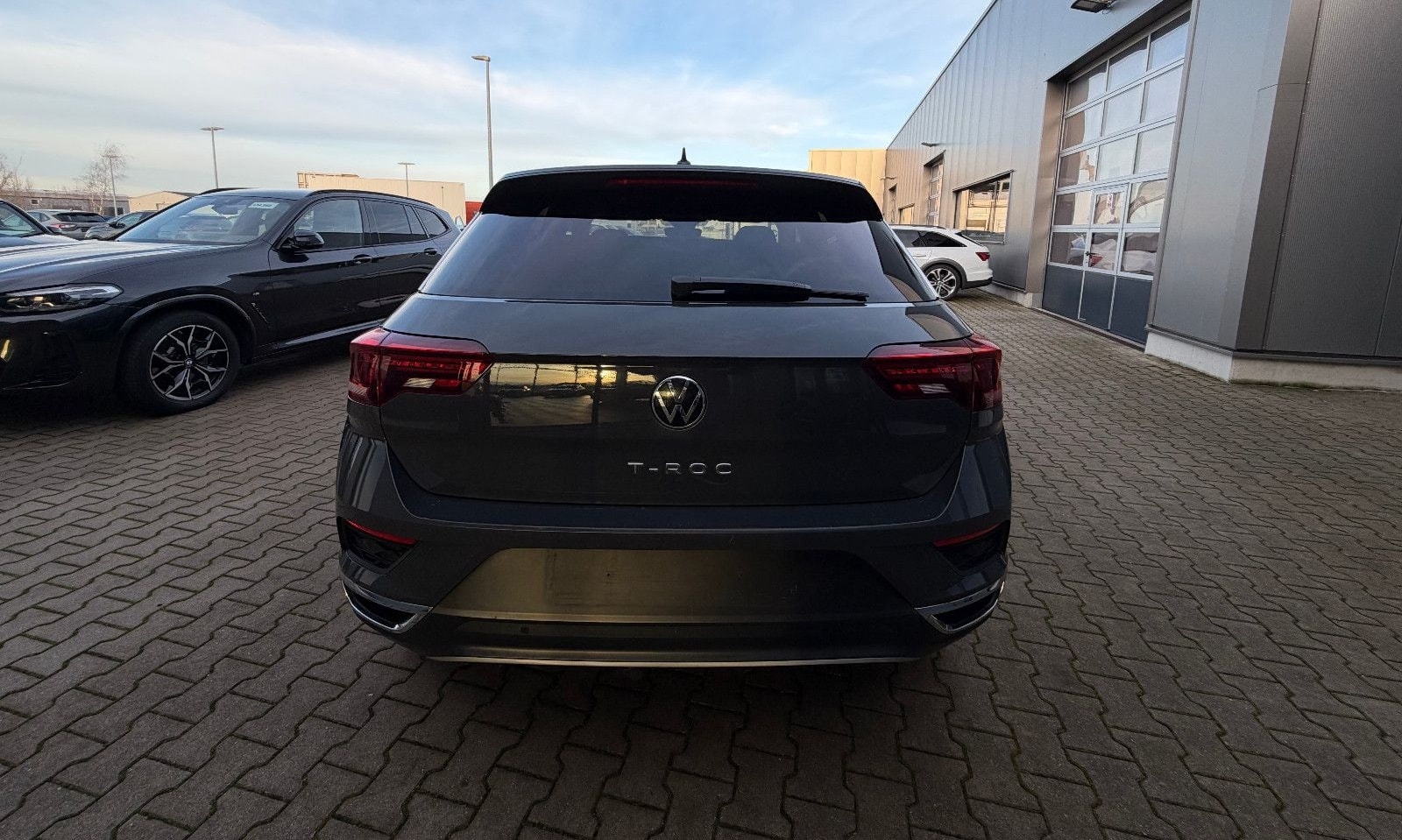 Volkswagen T-Roc 1.5 TSi DSG Sport Navi/LED/AHK foto 6