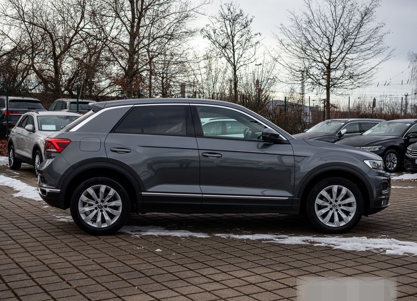 Volkswagen T-ROC Sport 1.5 TSI LED Navi ParkPilot RearView foto 6