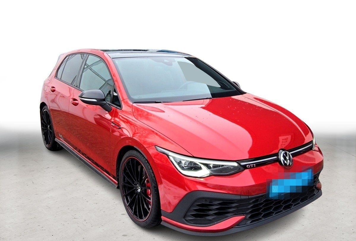 Volkswagen Golf VIII GTI CLUBSPORT TSI DSG BLACK+MATRIX+APP foto 6