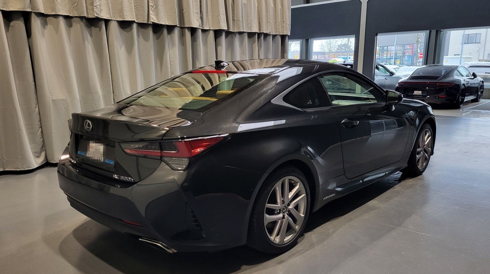 Lexus RC 300h *TOP Ausstattung* foto 4
