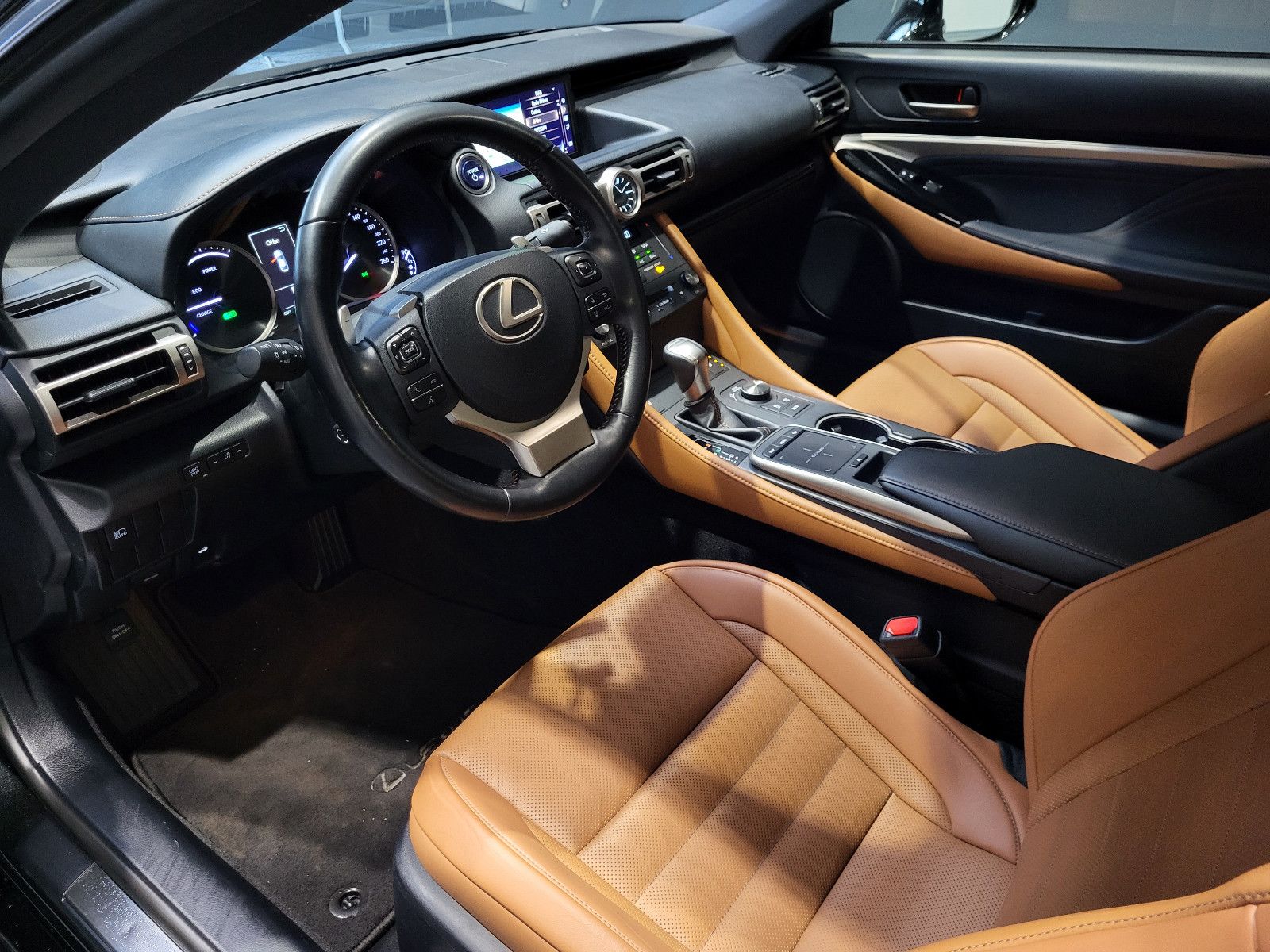 Lexus RC 300h *TOP Ausstattung* foto 6