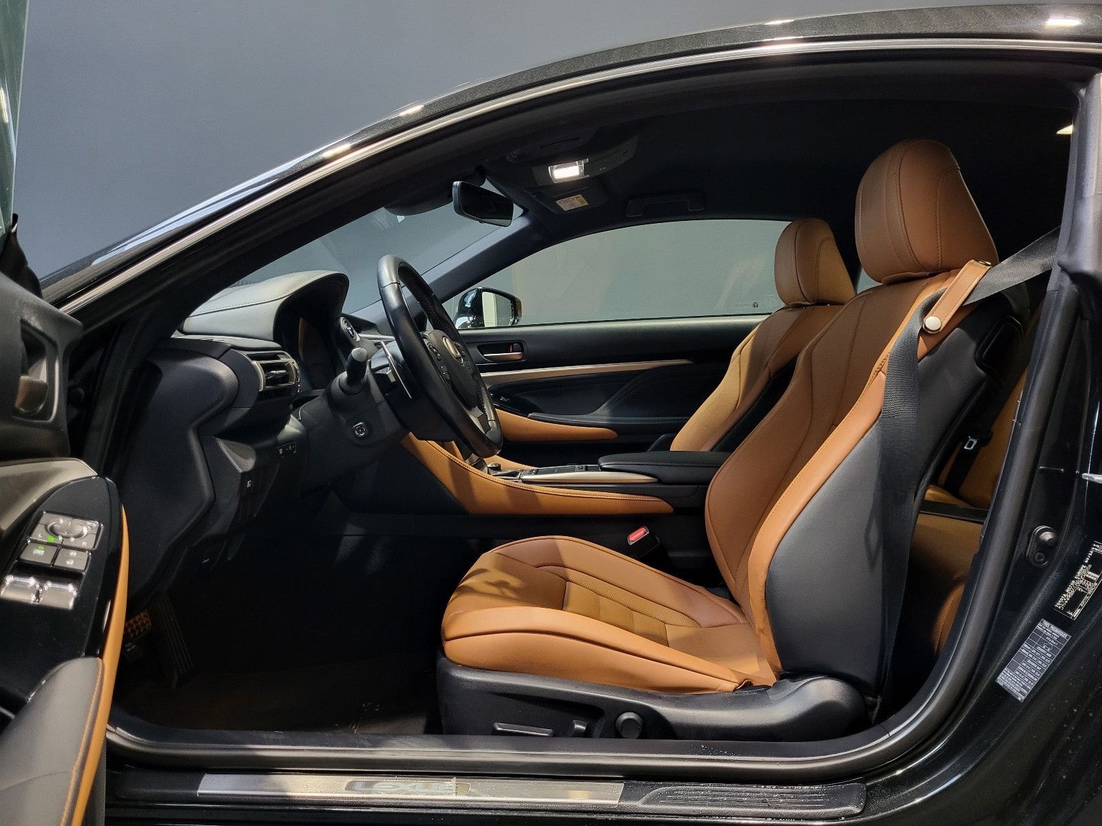 Lexus RC 300h *TOP Ausstattung* foto 7