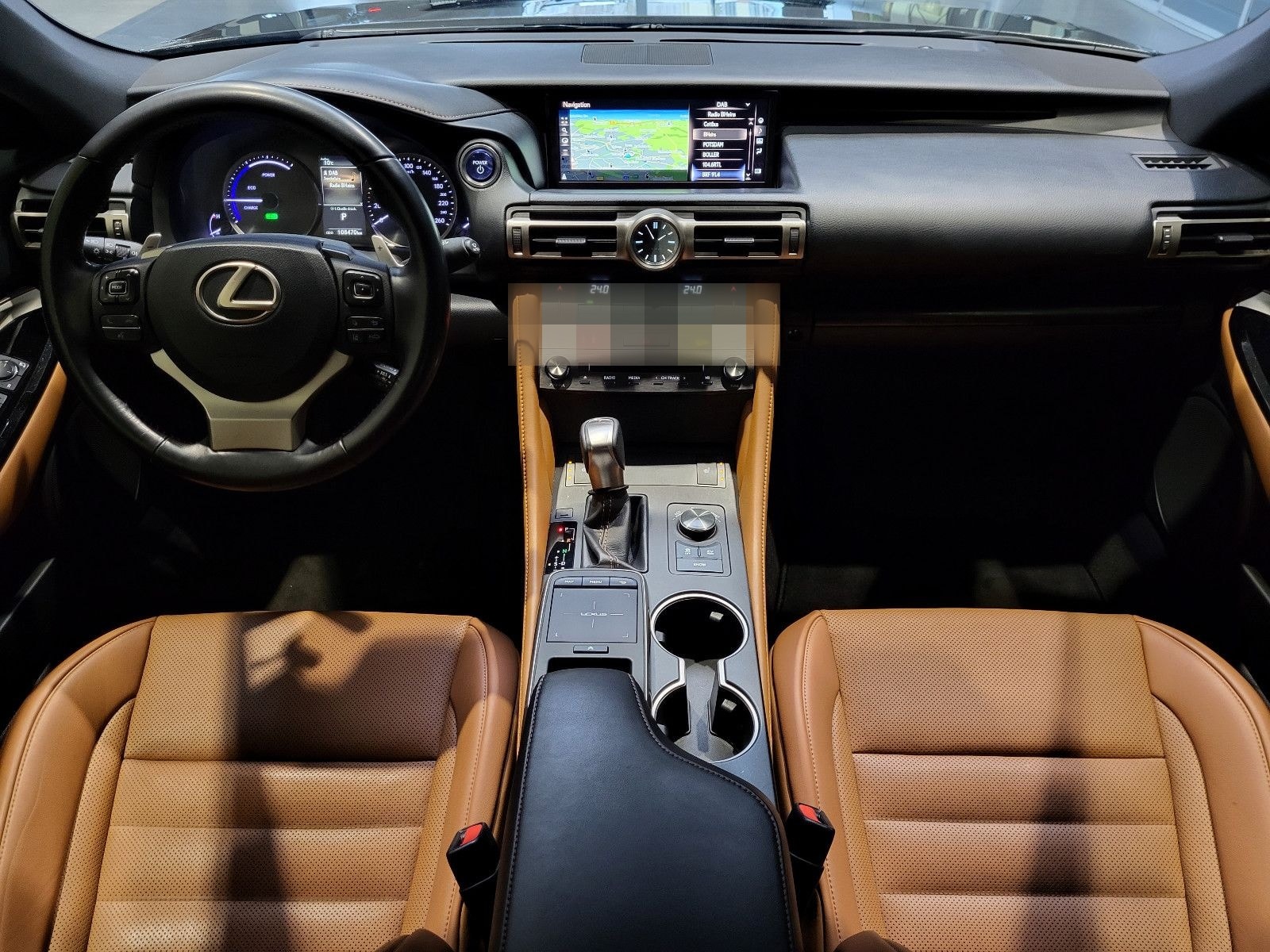 Lexus RC 300h *TOP Ausstattung* foto 9