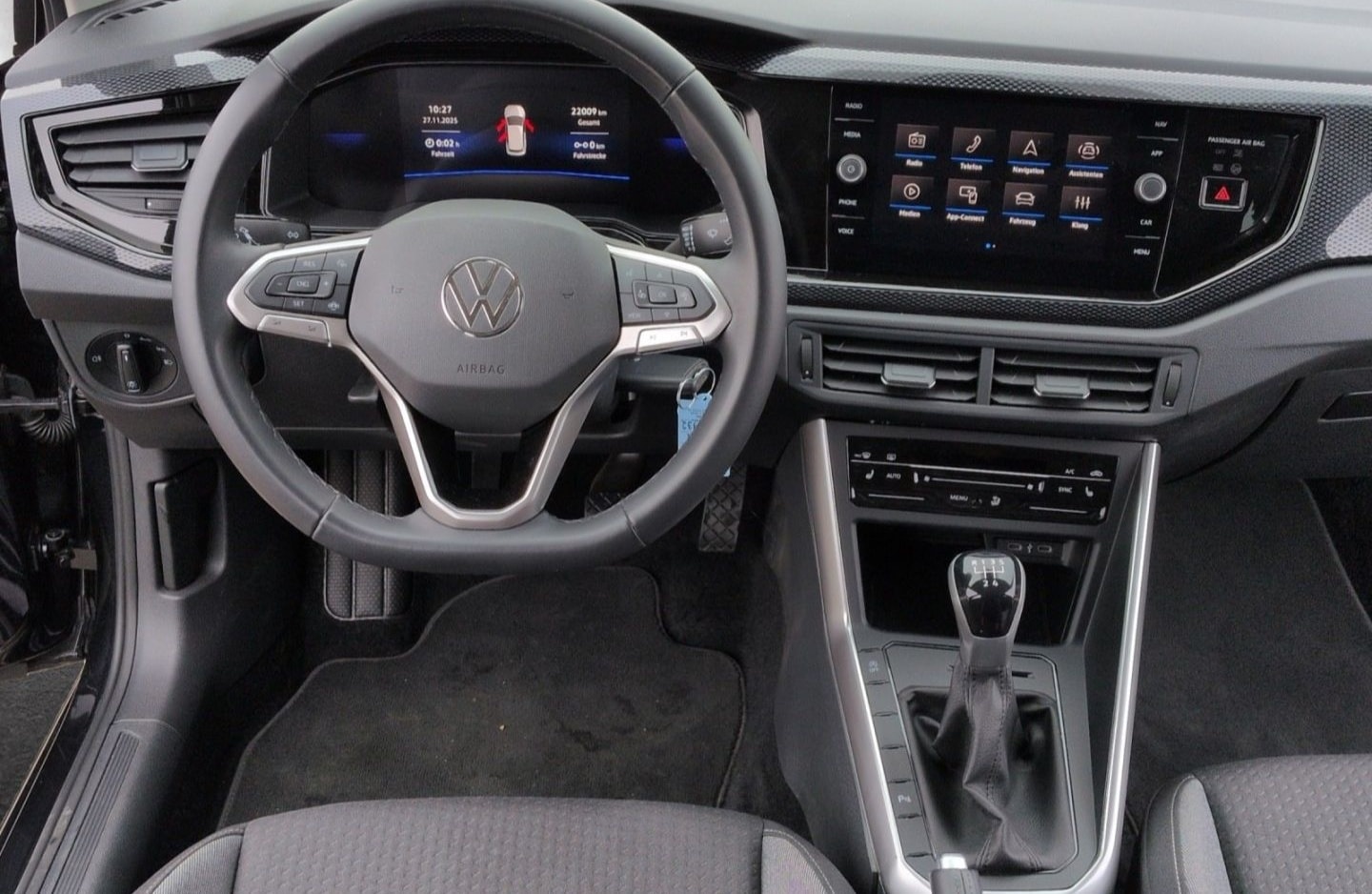 Volkswagen Taigo Life 1.0TSI*AHK Navi LED digCock R-Kam SHZ foto 6