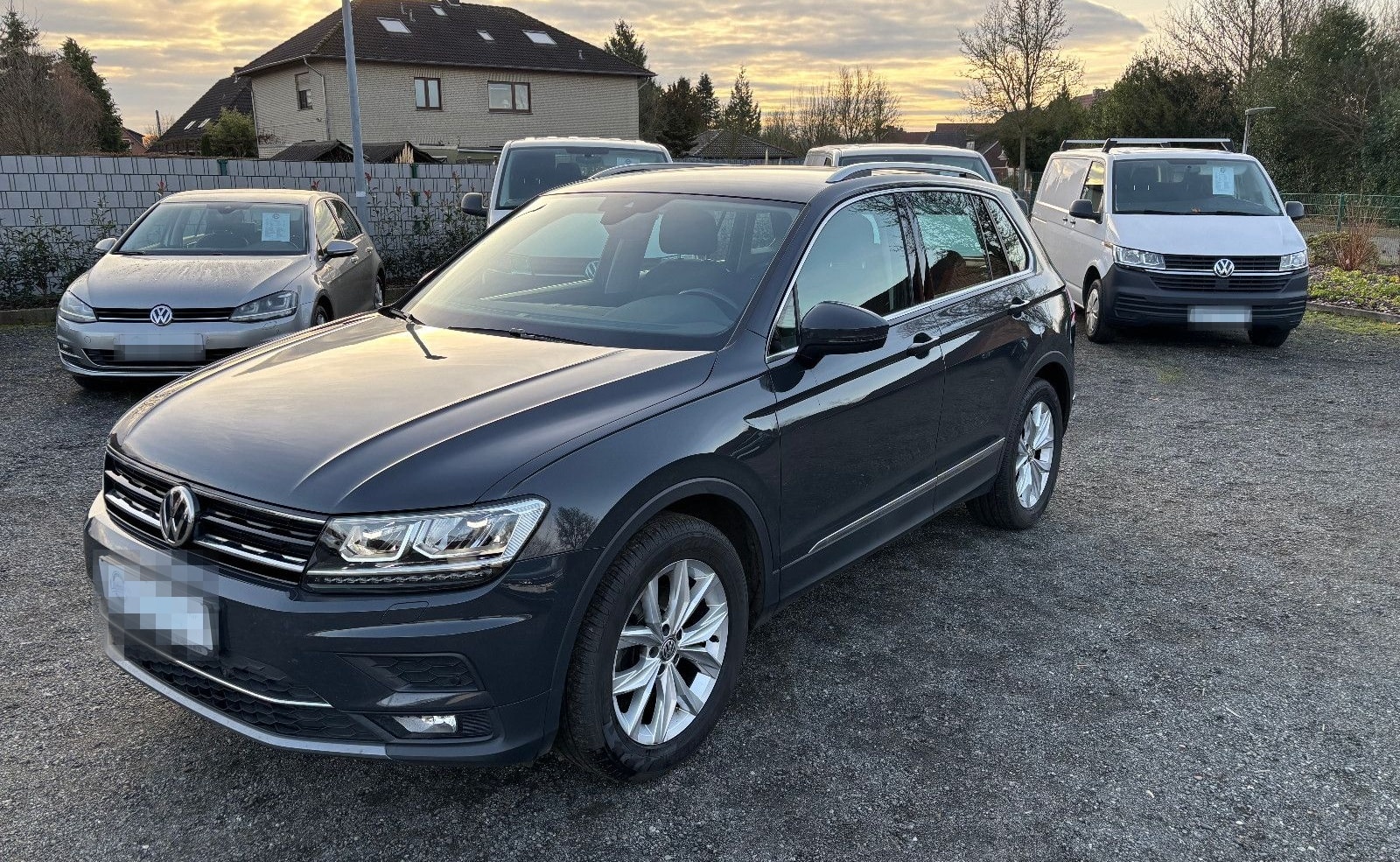 Volkswagen TIGUAN HIGHLINE LED/AHK/NAVI/KLIMAAUTOM./SITZH. foto 2