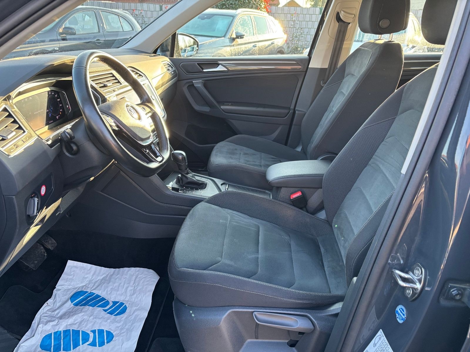 Volkswagen TIGUAN HIGHLINE LED/AHK/NAVI/KLIMAAUTOM./SITZH. foto 13