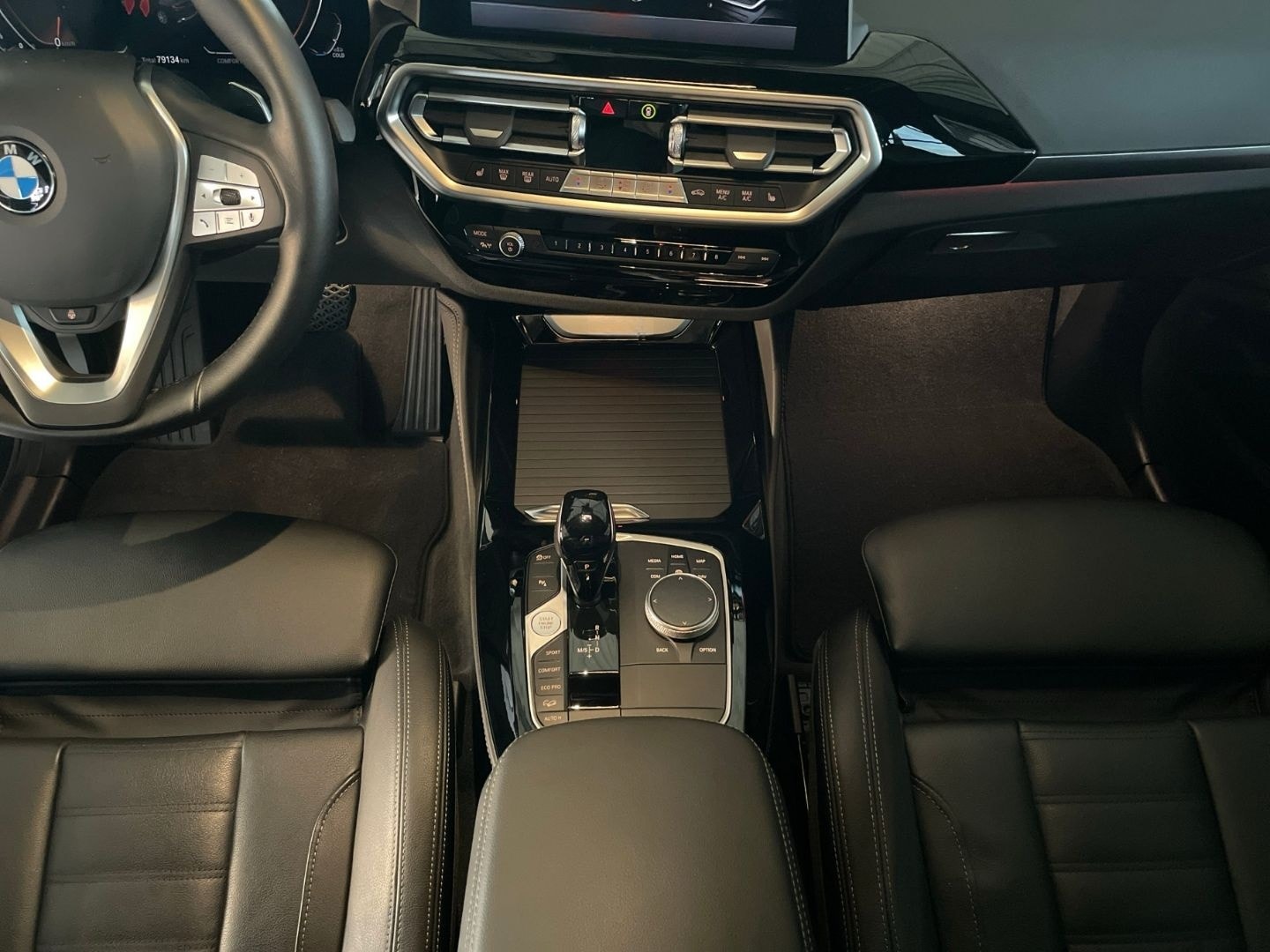 BMW X4 xDrive20d Lhz H&K LED Navi Shz Park-Assis. foto 11