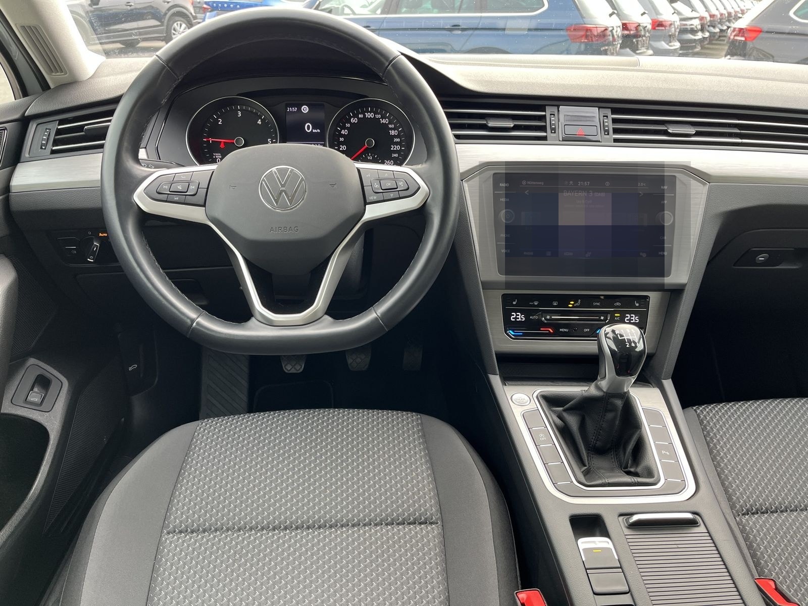 Volkswagen Passat Variant 2.0 TDI Conceptline R-Line Optik  foto 14