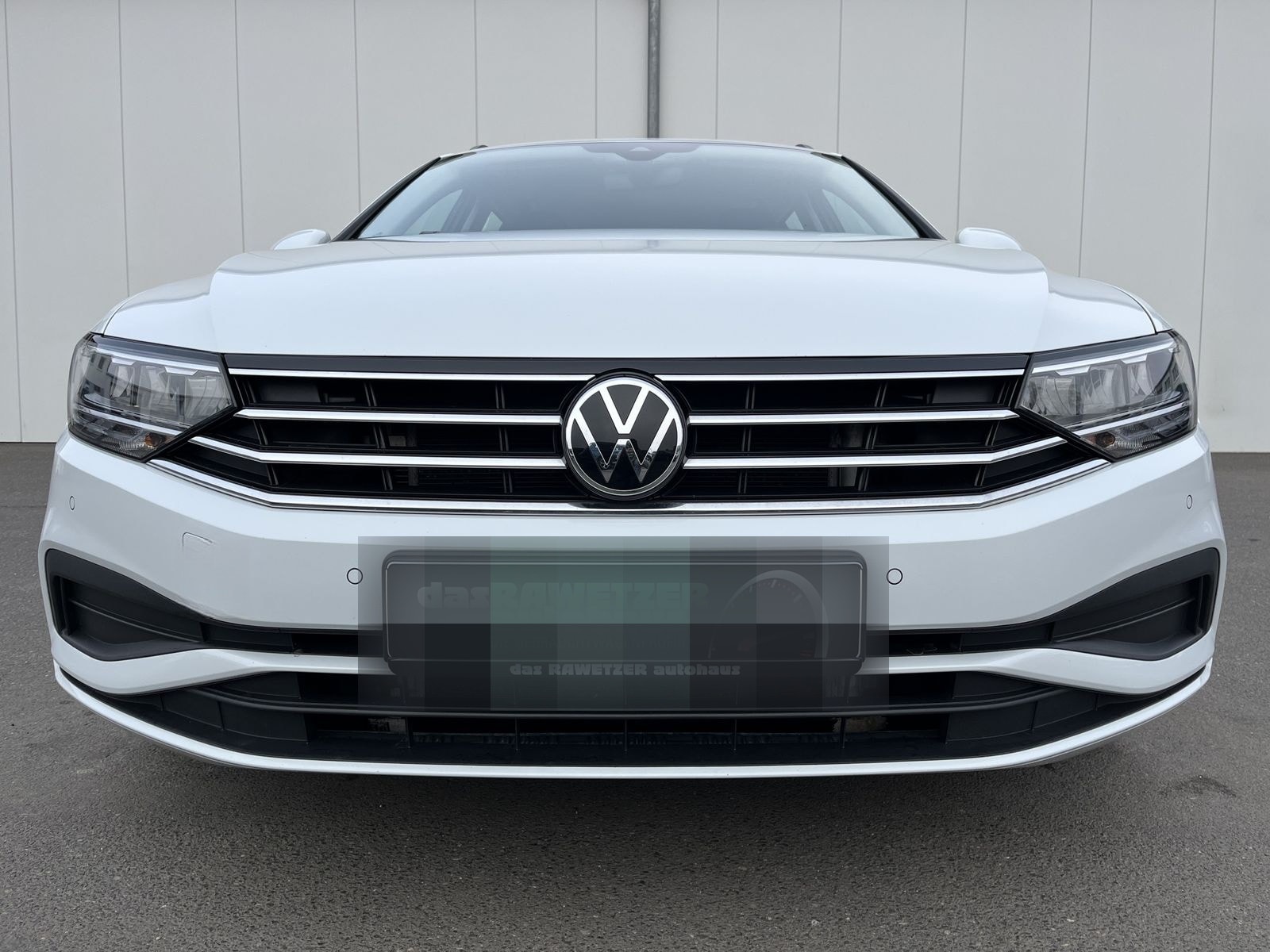 Volkswagen Passat Variant 2.0 TDI Conceptline R-Line Optik  foto 3