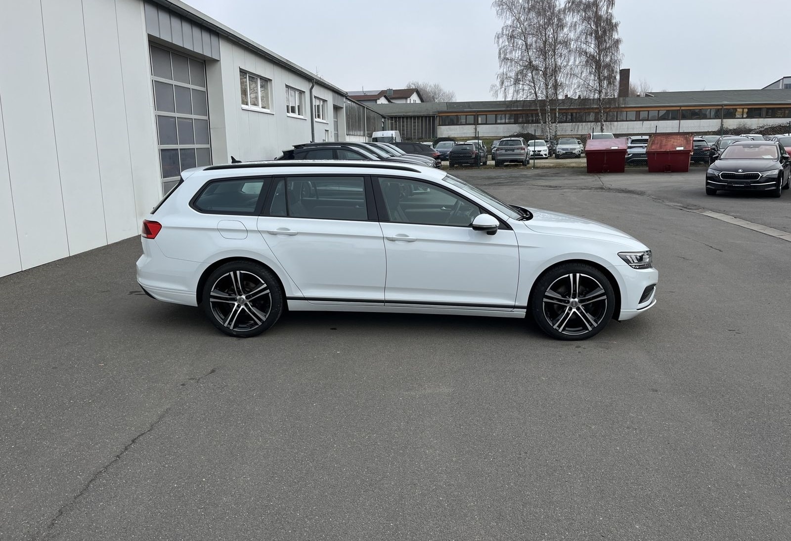 Volkswagen Passat Variant 2.0 TDI Conceptline R-Line Optik  foto 5