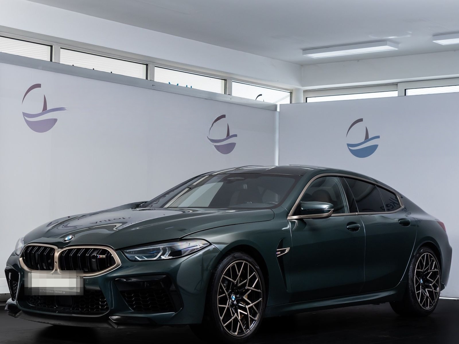 BMW M8 Competition *CARBON*KERAMIK*NIGHT*B&W*LASER foto 2