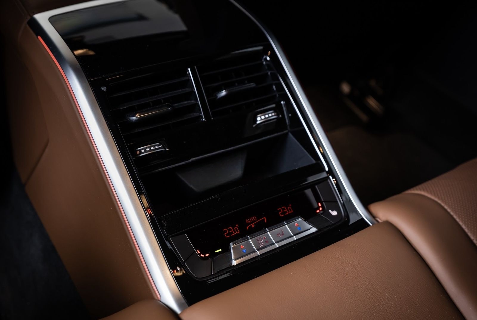 BMW M8 Competition *CARBON*KERAMIK*NIGHT*B&W*LASER foto 14