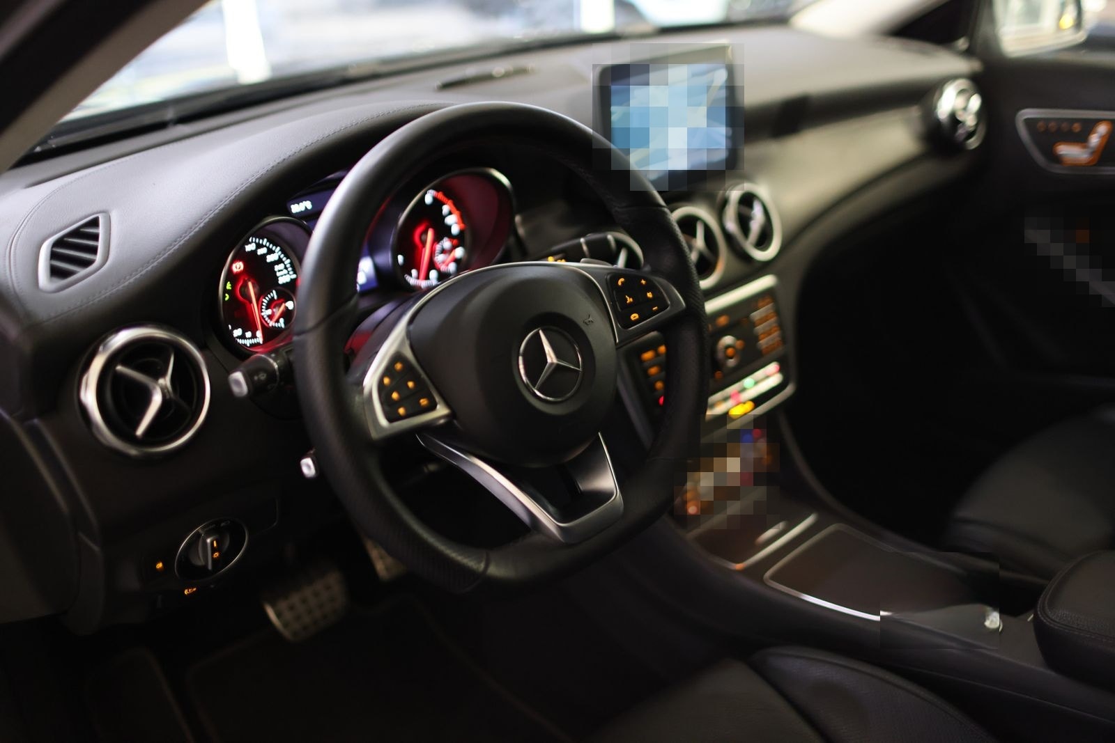 Mercedes-Benz GLA 250 AMG-LINE DISTRONIC / 360°-KAMERA foto 10