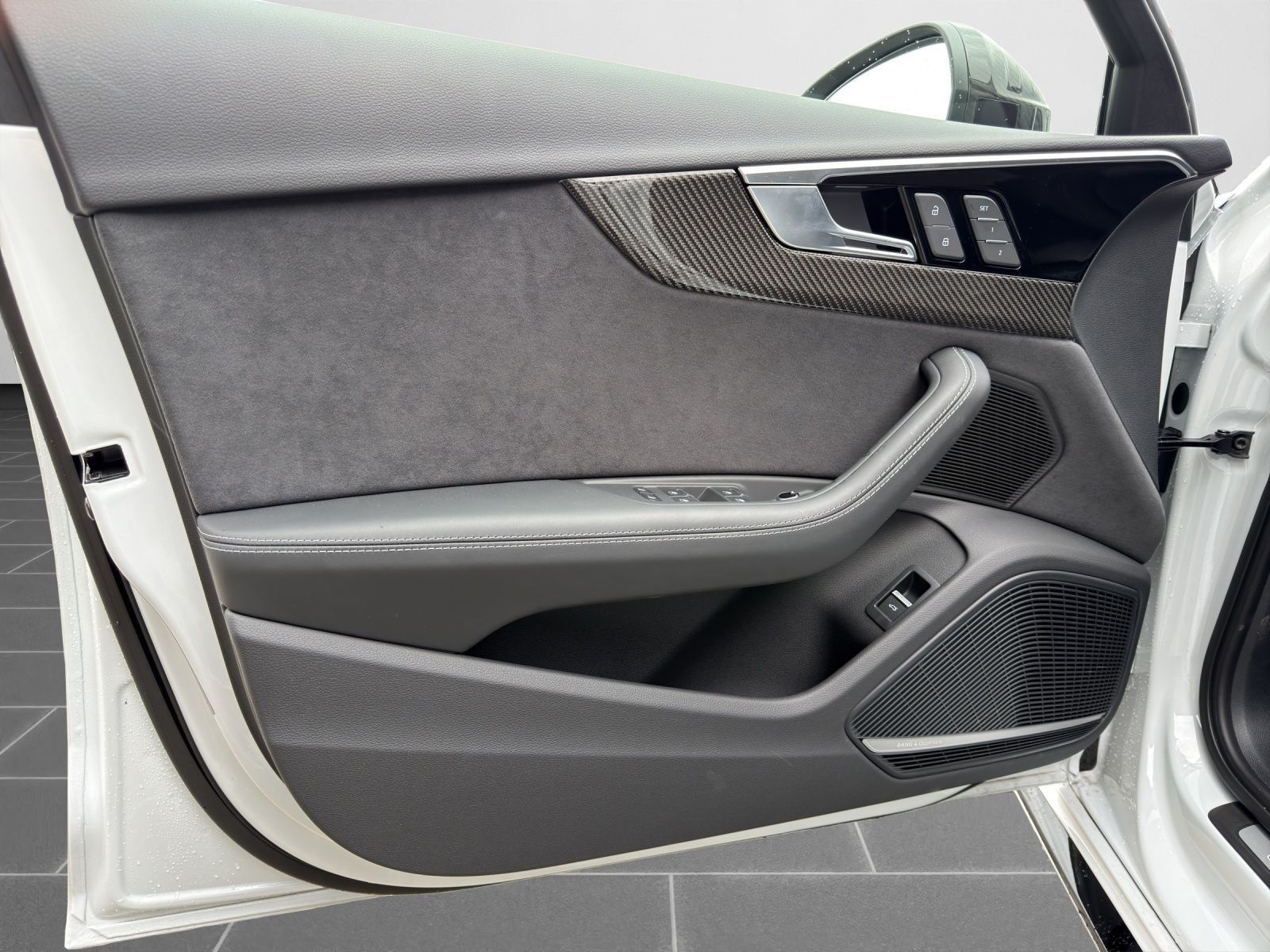 Audi RS 4 Avant Sportabgas/B&O/Optik Carbon/HUD/RS-Dy foto 13