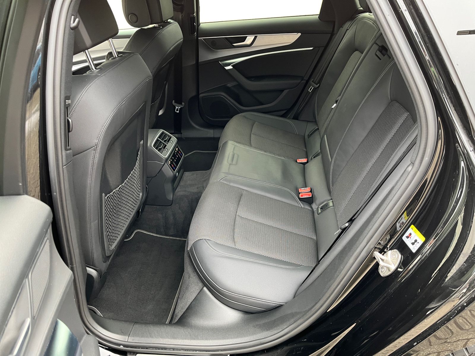 Audi A6 Avant 45TFSI sport qu S-trc AHK ACC Cam Navi foto 11