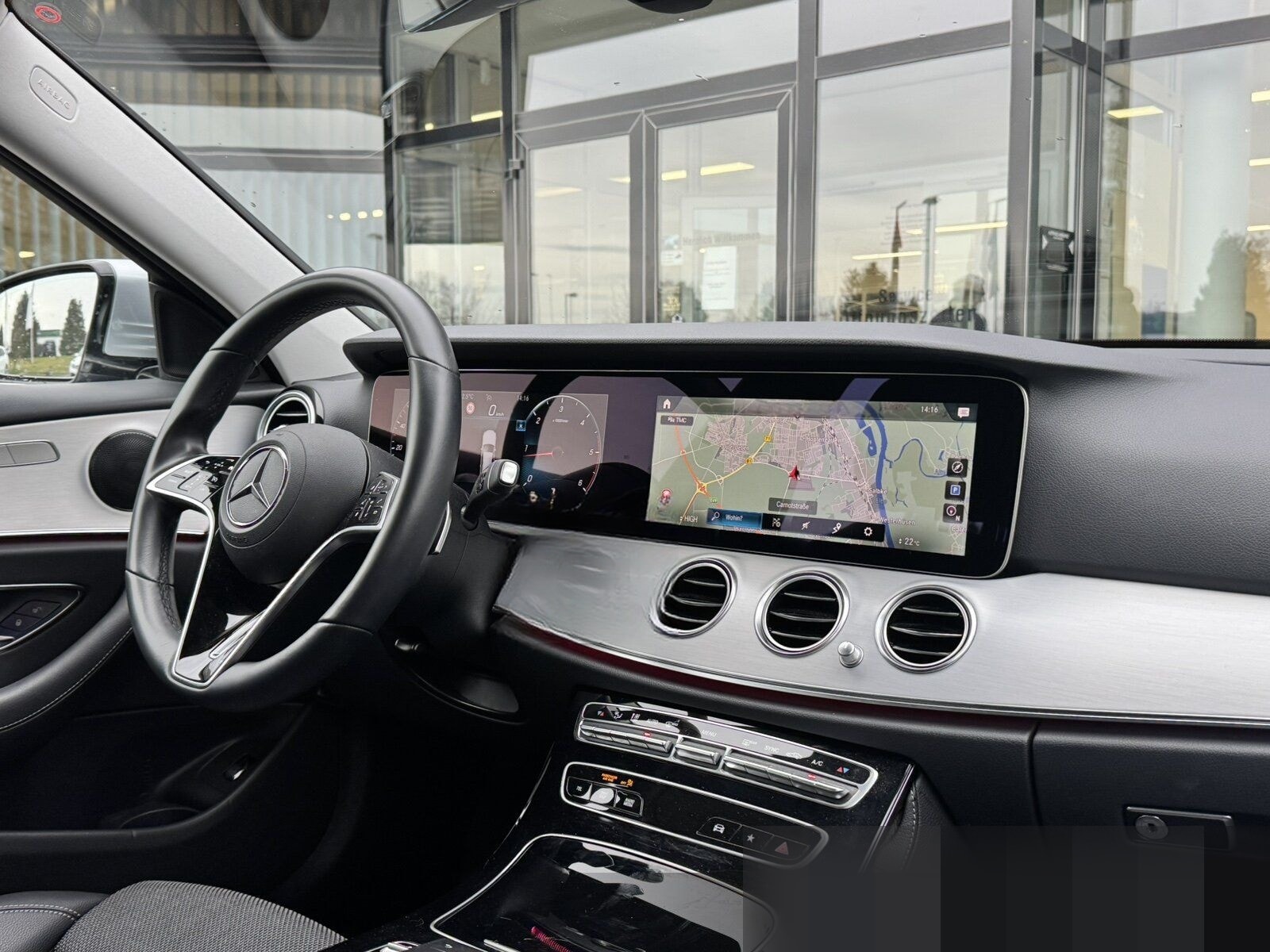 Mercedes-Benz E 220 d T-Modell AVANTGARDE+Navi+LEDAutom./Klima foto 10