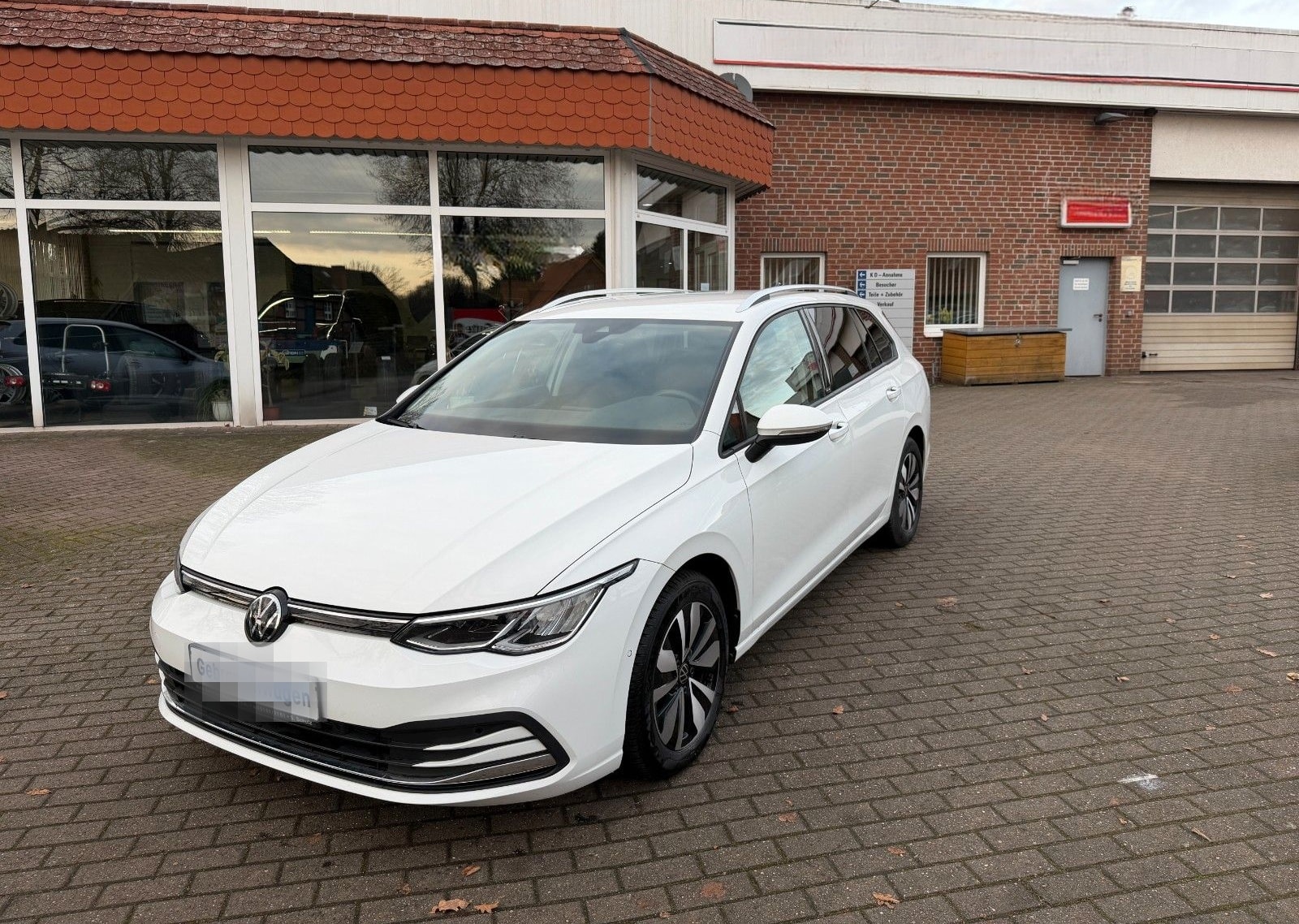 Volkswagen Golf VIII Variant Move ACC*LED*NAVI*IQ* foto 1