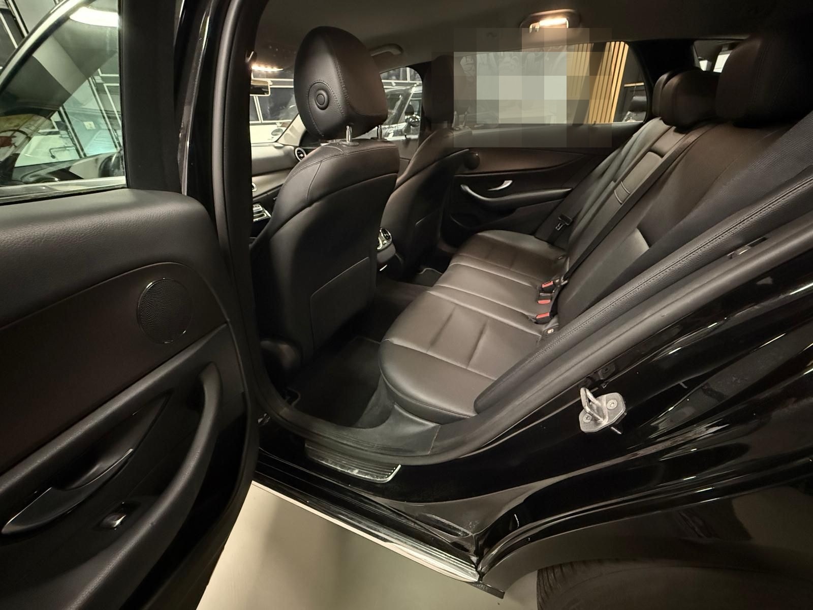 Mercedes-Benz E 220d Avantgarde AHK LED CAM NAVI foto 11