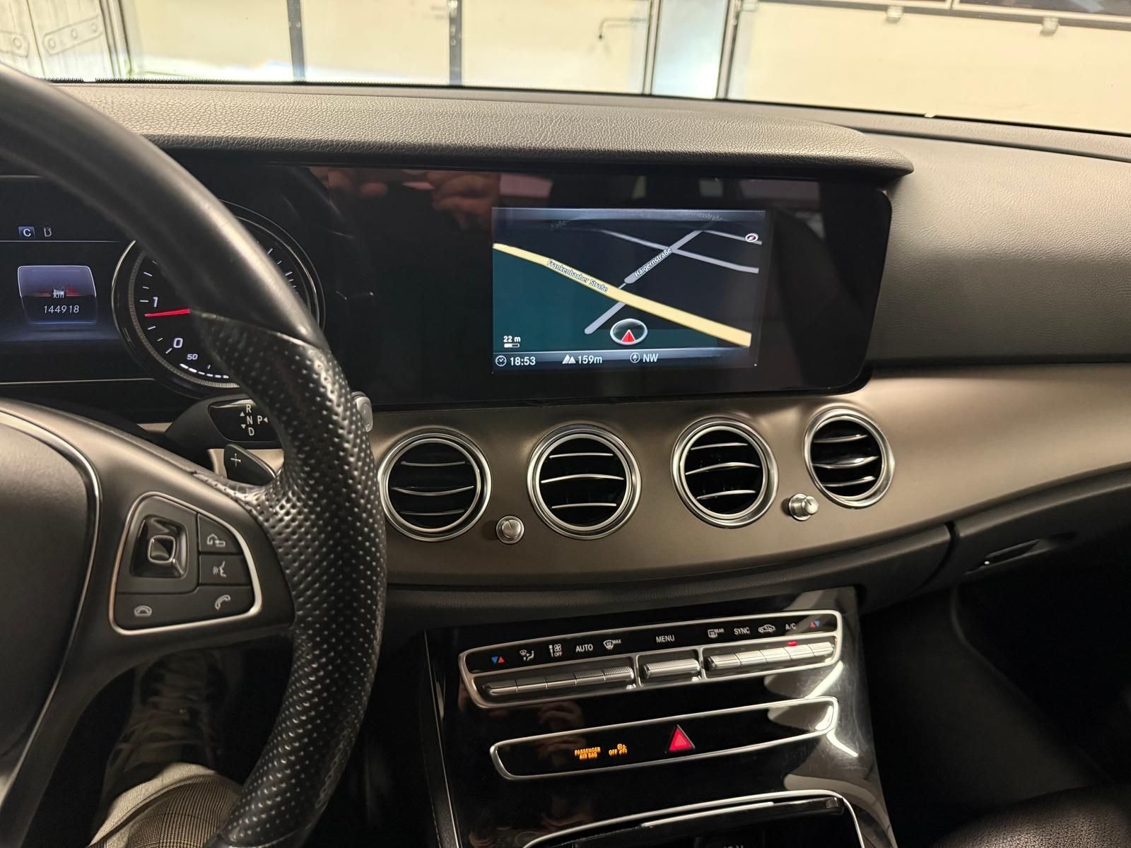 Mercedes-Benz E 220d Avantgarde AHK LED CAM NAVI foto 20