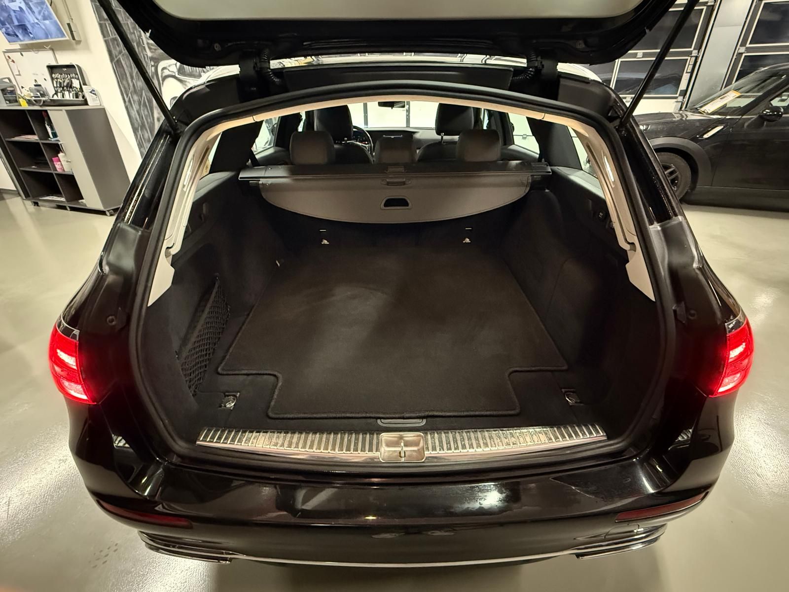 Mercedes-Benz E 220d Avantgarde AHK LED CAM NAVI foto 9