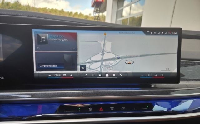 BMW M760 e xDrive Limousine Luftfederung AD Niveau N foto 14