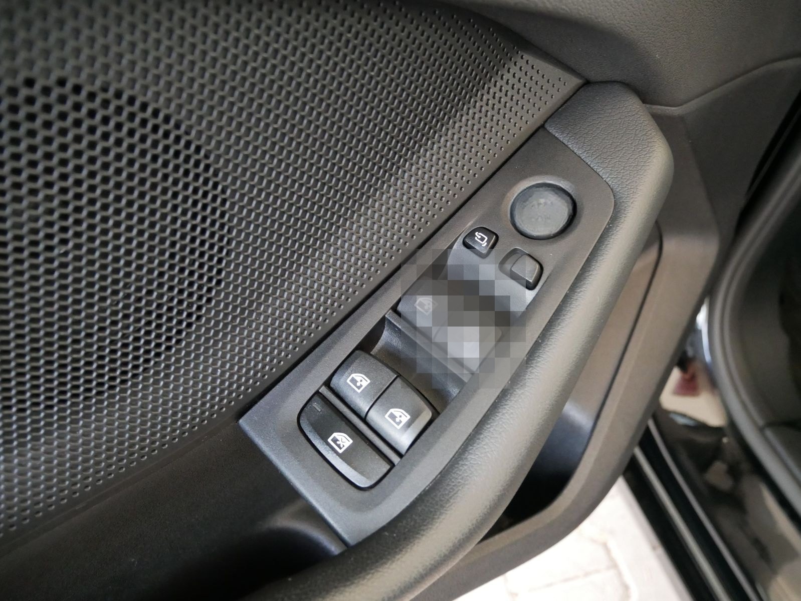 BMW 118d DAB LED NAVI SHZ Erstbesitz foto 9