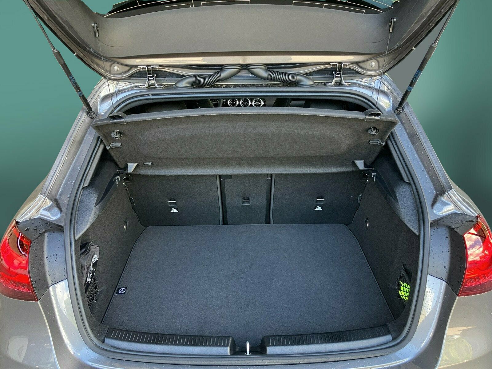 Mercedes-Benz A 200 AMG+DISTRO+MEMORY+STANDHZ+AHK+MLED+NIGHT foto 14