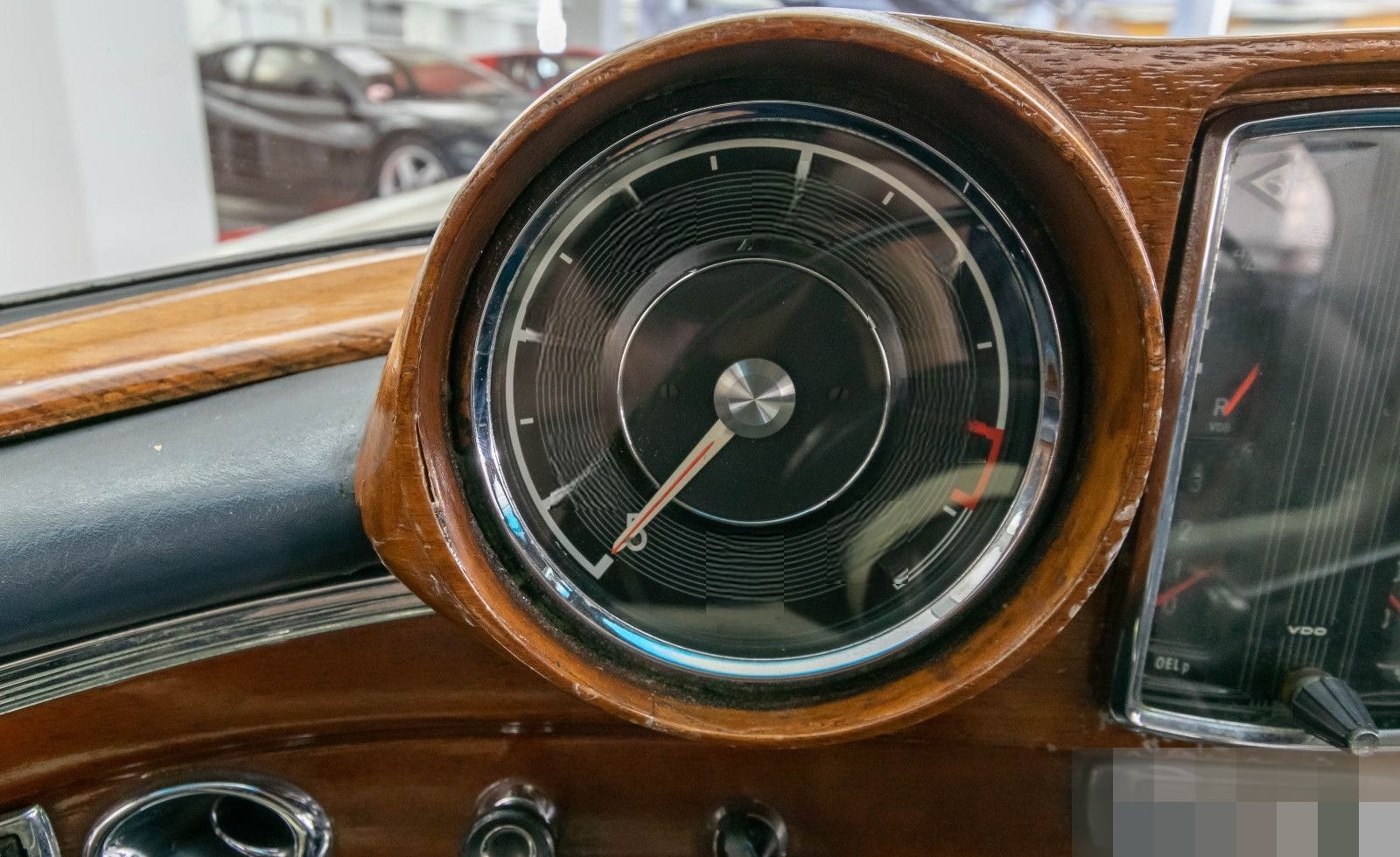 Mercedes-Benz 220 foto 15