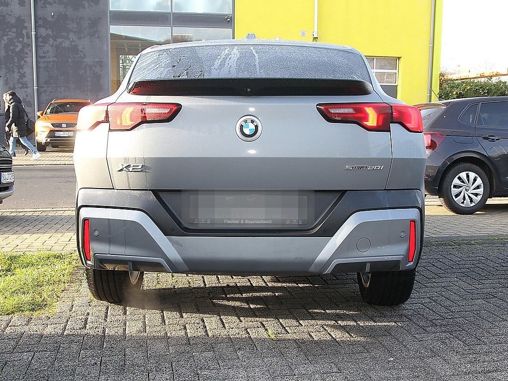 BMW X2 sDrive 20i MHD STEPTRONIC NAVI AHK KAMERA LED foto 8
