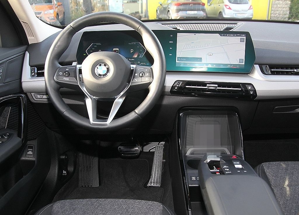BMW X2 sDrive 20i MHD STEPTRONIC NAVI AHK KAMERA LED foto 10