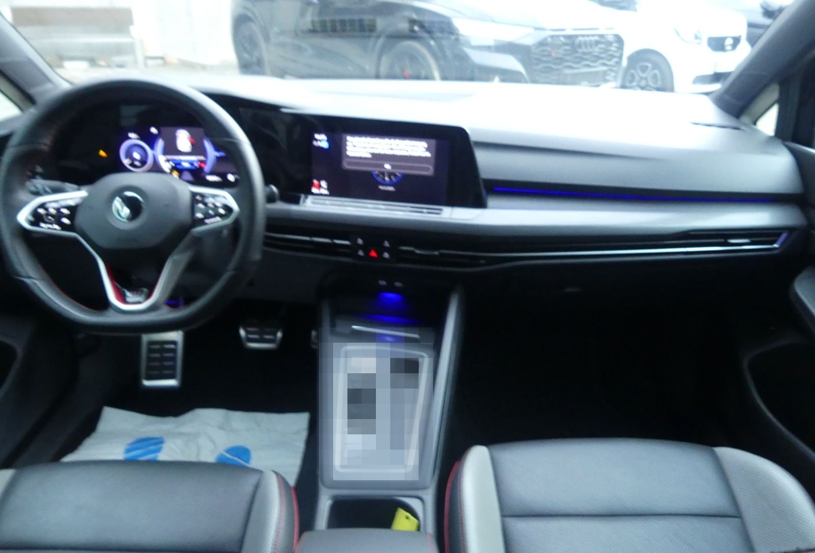 Volkswagen Golf VIII 2.0 TSI GTI Clubsport LEDER/NAVI/KAM/L foto 4