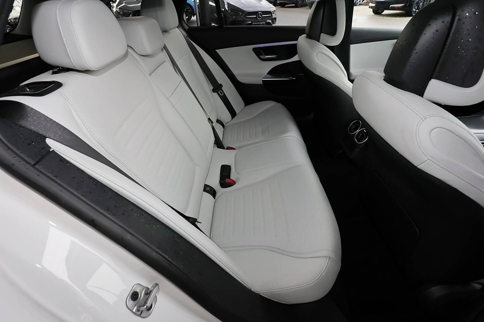 Mercedes-Benz C 180 T AMG NIGHT+TOTWINKEL+LED+KAMERA+18 ZOLL foto 6