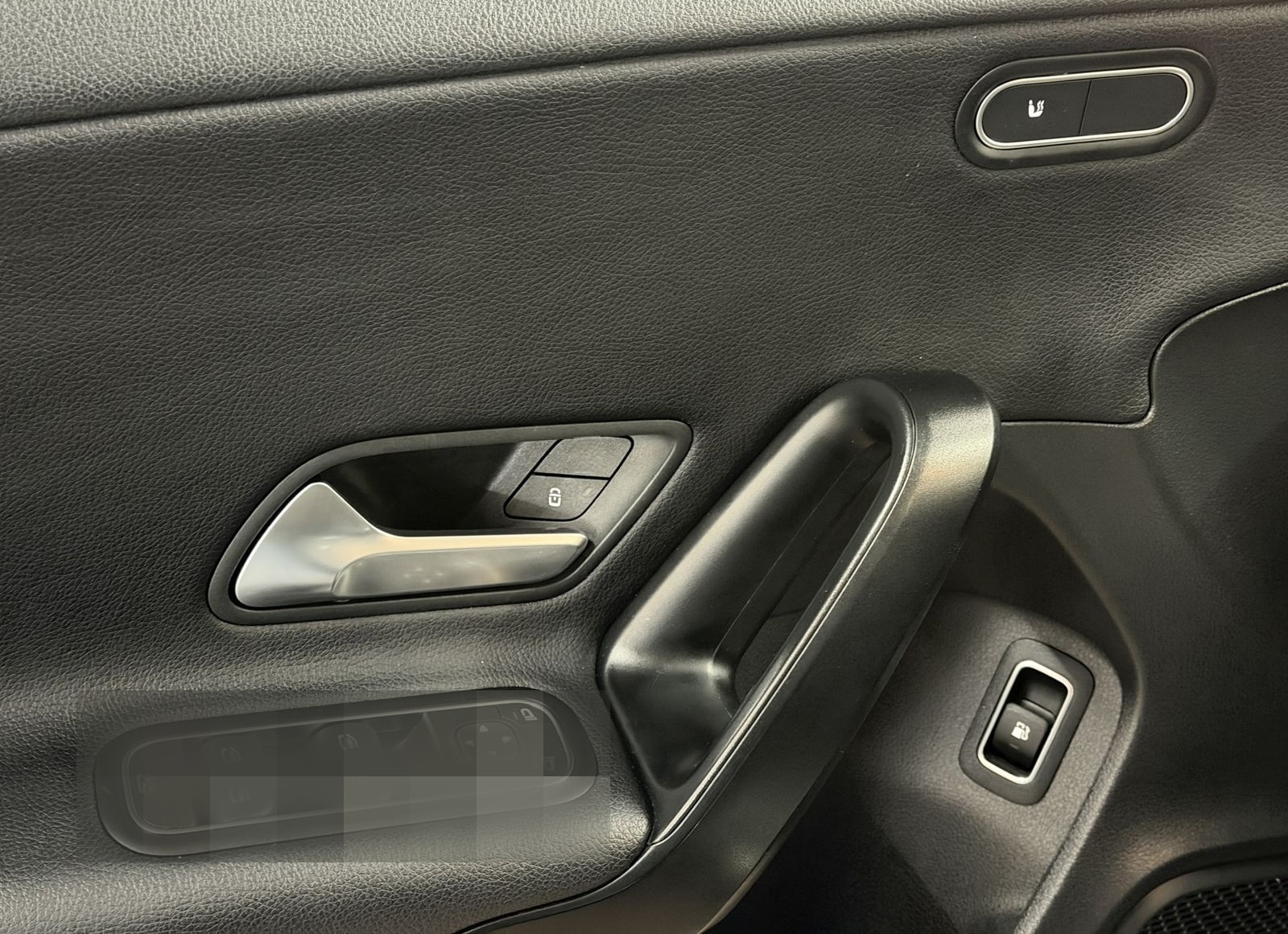 Mercedes-Benz A 250 e 8G-DCT / Spurhalteassistent foto 15