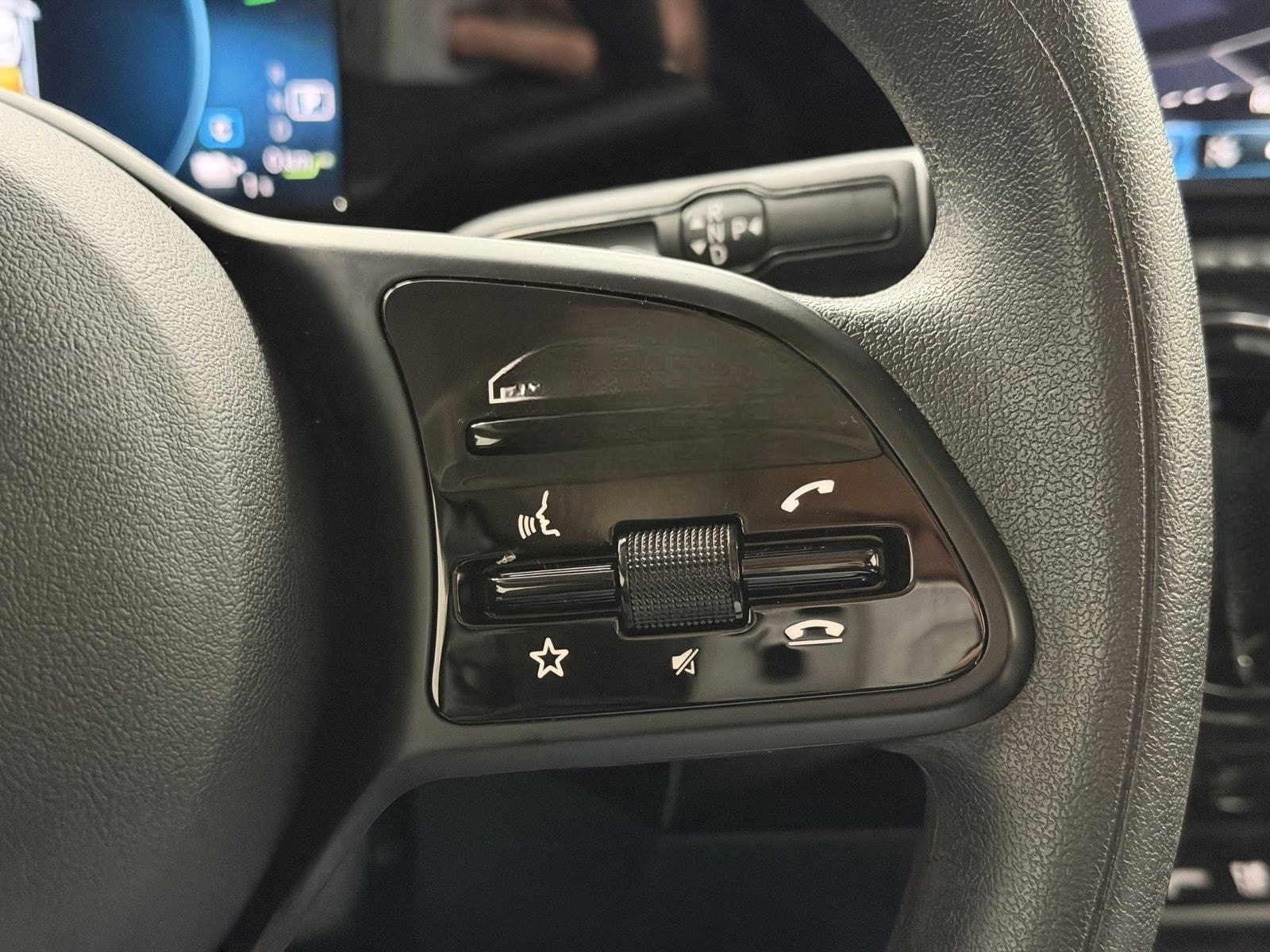 Mercedes-Benz A 250 e 8G-DCT / Spurhalteassistent foto 18