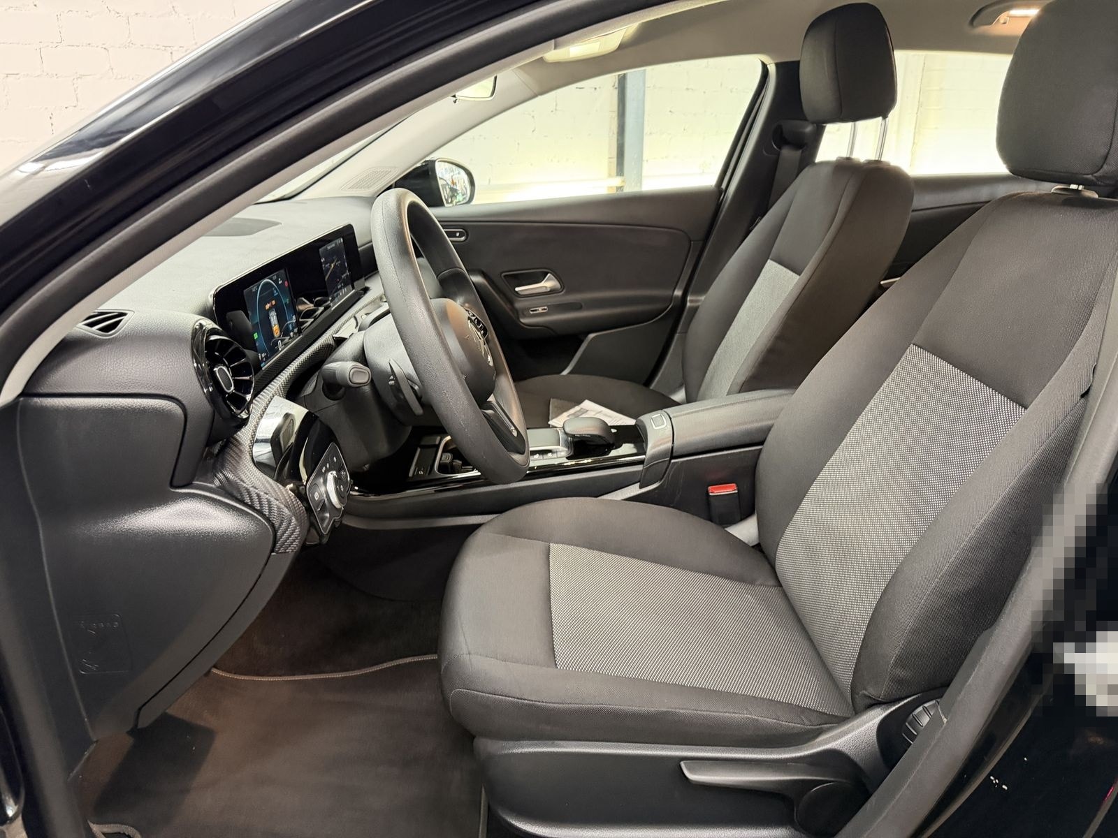 Mercedes-Benz A 250 e 8G-DCT / Spurhalteassistent foto 9