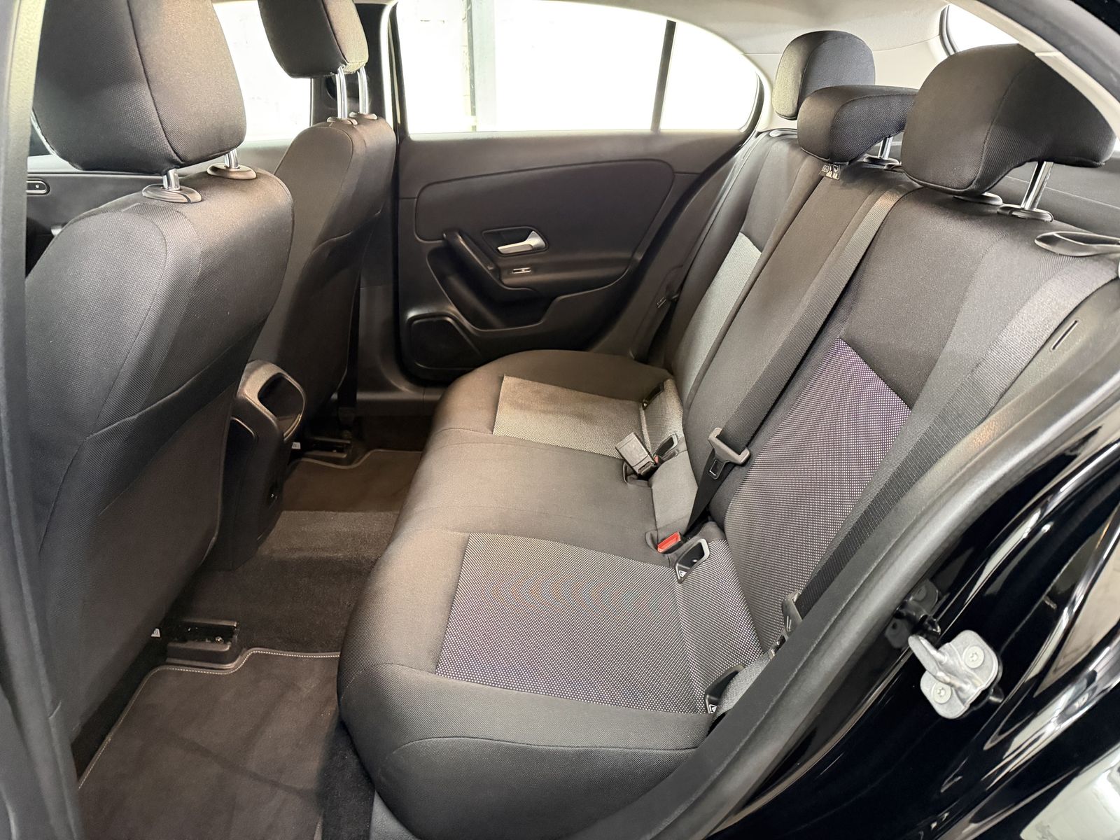 Mercedes-Benz A 250 e 8G-DCT / Spurhalteassistent foto 10