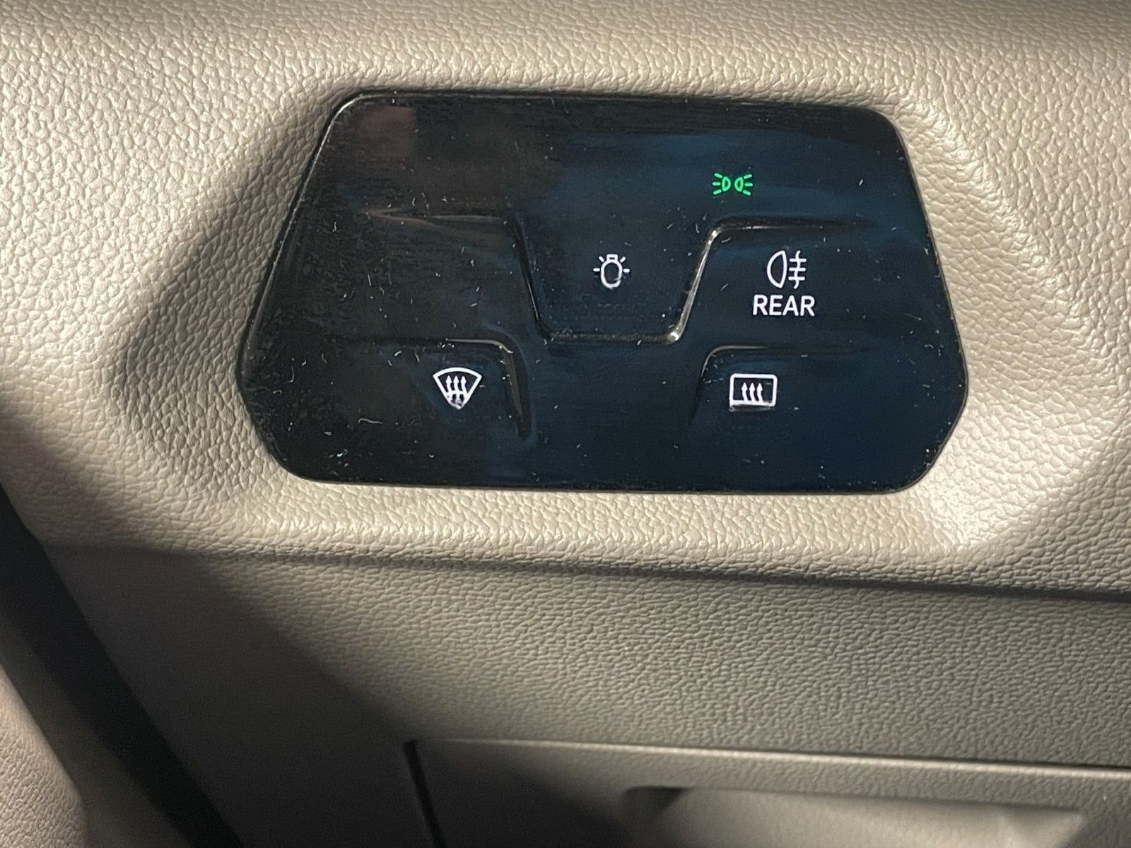 Volkswagen T7 Multivan Basis LED QI SHZ MFL Navi DAB foto 22