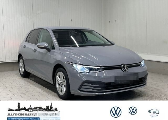 Volkswagen Golf VIII Life 1.0 eTSI DSG RFK NAVI ACC SHZ foto 1