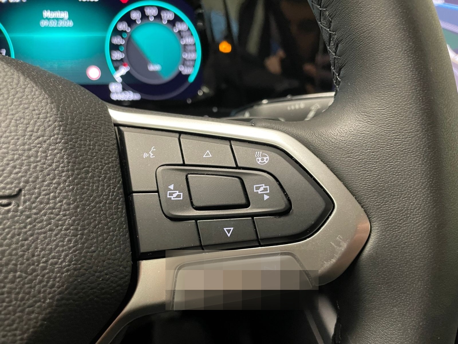 Volkswagen Golf VIII Life 1.0 eTSI DSG RFK NAVI ACC SHZ foto 14