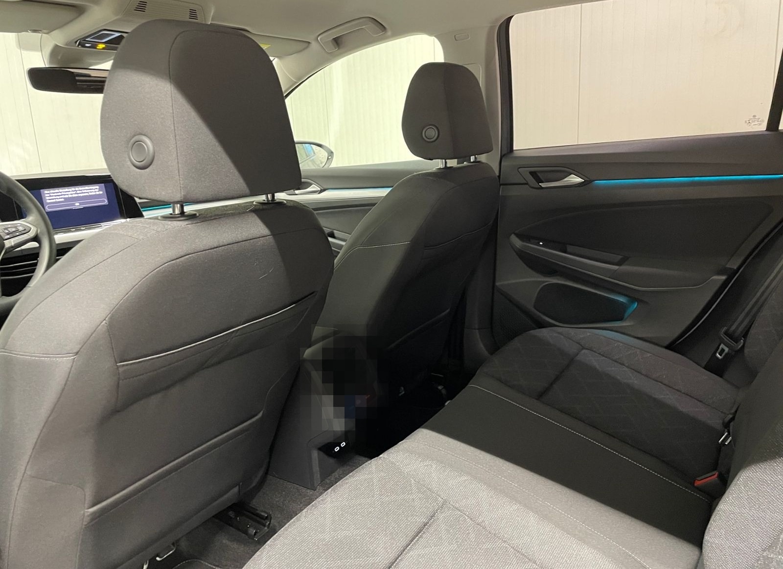 Volkswagen Golf VIII Life 1.0 eTSI DSG RFK NAVI ACC SHZ foto 22