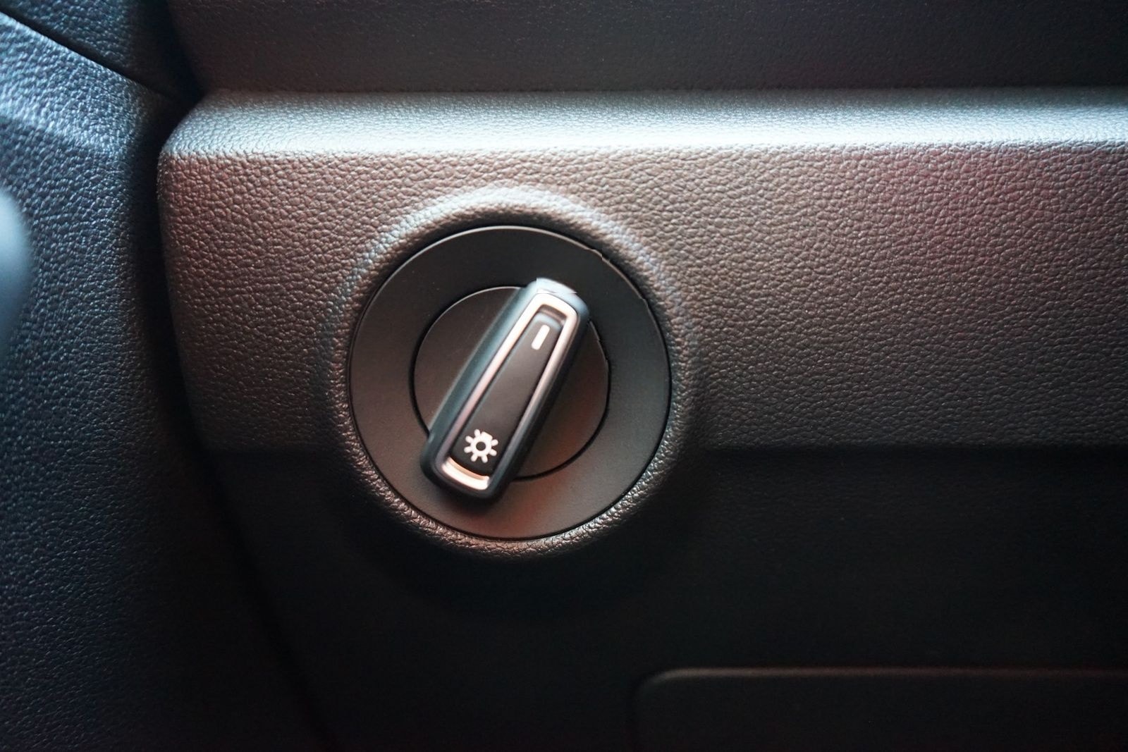 Volkswagen T-Roc 1.5 TSI IQ.DRIVE Sitzheizung Kamera PDC foto 24