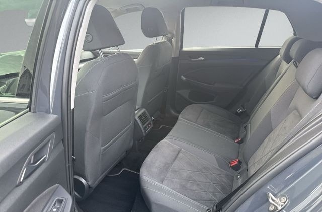 Volkswagen Golf VIII 1.5 TSI Style LED+NAVI+ACC+PARK-ASSIST foto 10